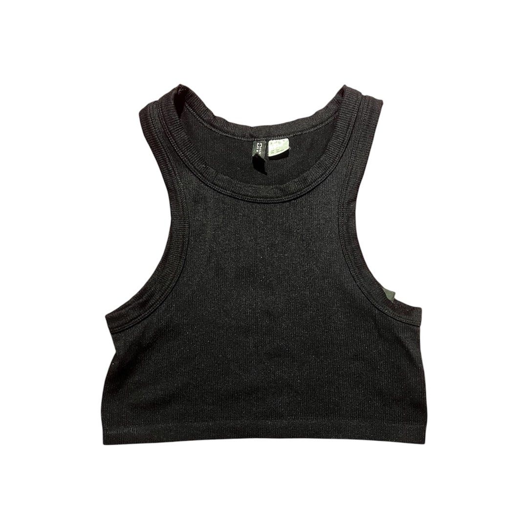 H&M Black Ribbed Racerback Tank Top (Category: Sleeveless) located in Santa Cruz. Submitted by k.ryanneee8 (Listing ID 1443741967, Image 1). Description: - H&M black ribbed tank top - Racerback style - Stretchy material for a comfortable fit - Perfect for layering or wearing on its own - Effortlessly pairs with any outfit - Casual and comfortable everyday essential.