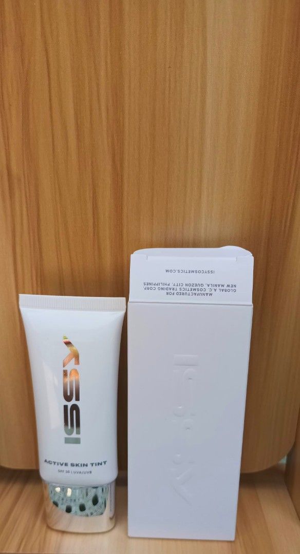Issy Active Skin Tint |Sand| (Category: Makeup) located in Manila. Submitted by _gie_ (Listing ID 1443890430, Image 2). Description: ‼️BRAND NEW‼️ ‼️WITH ORIGINAL BOX‼️ SRP: Php 499.