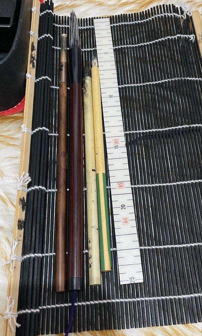 Japanese calligraphy set (Category: Craft Supplies & Tools) located in Quezon City. Submitted by sissymissy1527 (Listing ID 1436374350, Image 3). Description: Yong ink 1bottle sealed and the other 1 less than kalahati na lang What u see is what u get Selling as is where is Loc tandang sora, qc.
