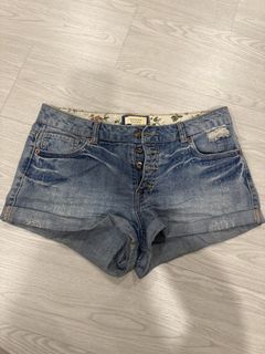 (Category: ) located in . Submitted by jac0417 (Listing ID 1443755192, Image 1). Description: .