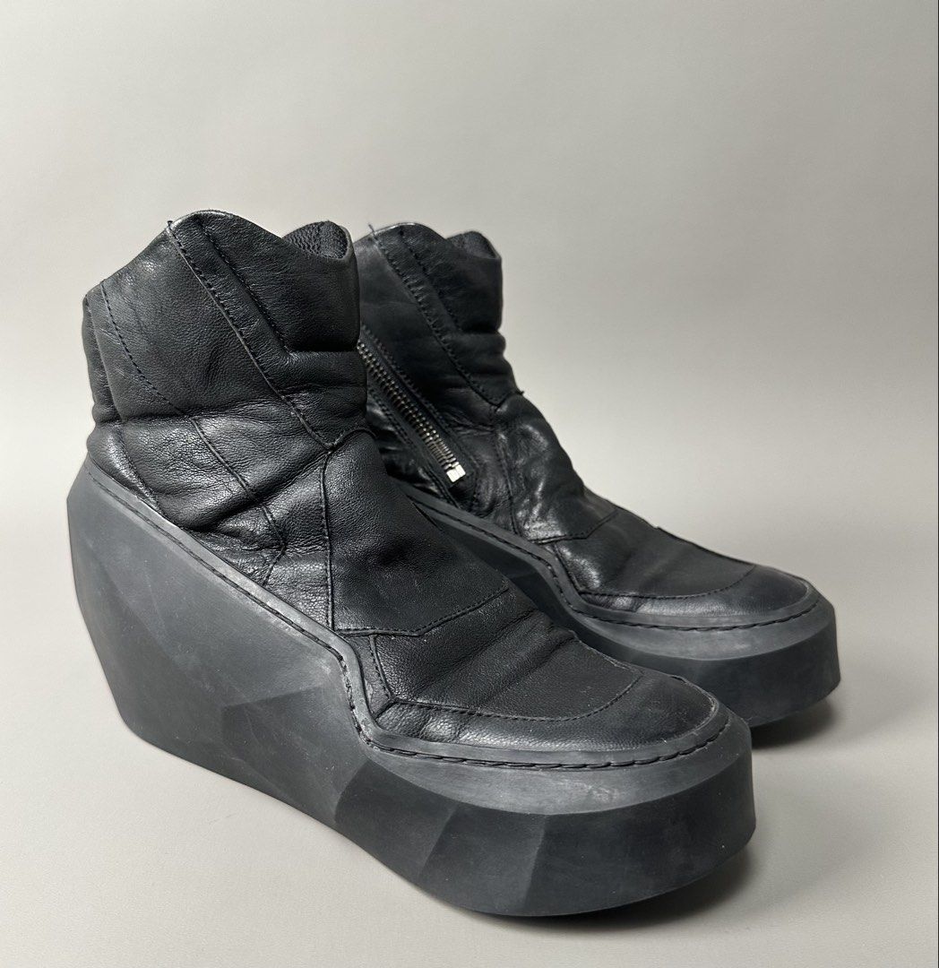 Julius - A/W15 Sphere Polygon Wedge Prism Boots - Side Zippers. (Category: Boots) located in Manila. Submitted by scissor.2fifthy (Listing ID 1443738561, Image 1). Description: Julius - A/W15 Sphere Polygon Wedge Prism Boots - Side Zippers. Size: 8US Men’s Made in Japan Material: Leather 90/100 condition rate Used with care Flaw: Minor sign of usage only Very presentable Check all photos for more details information Accepting offers. .