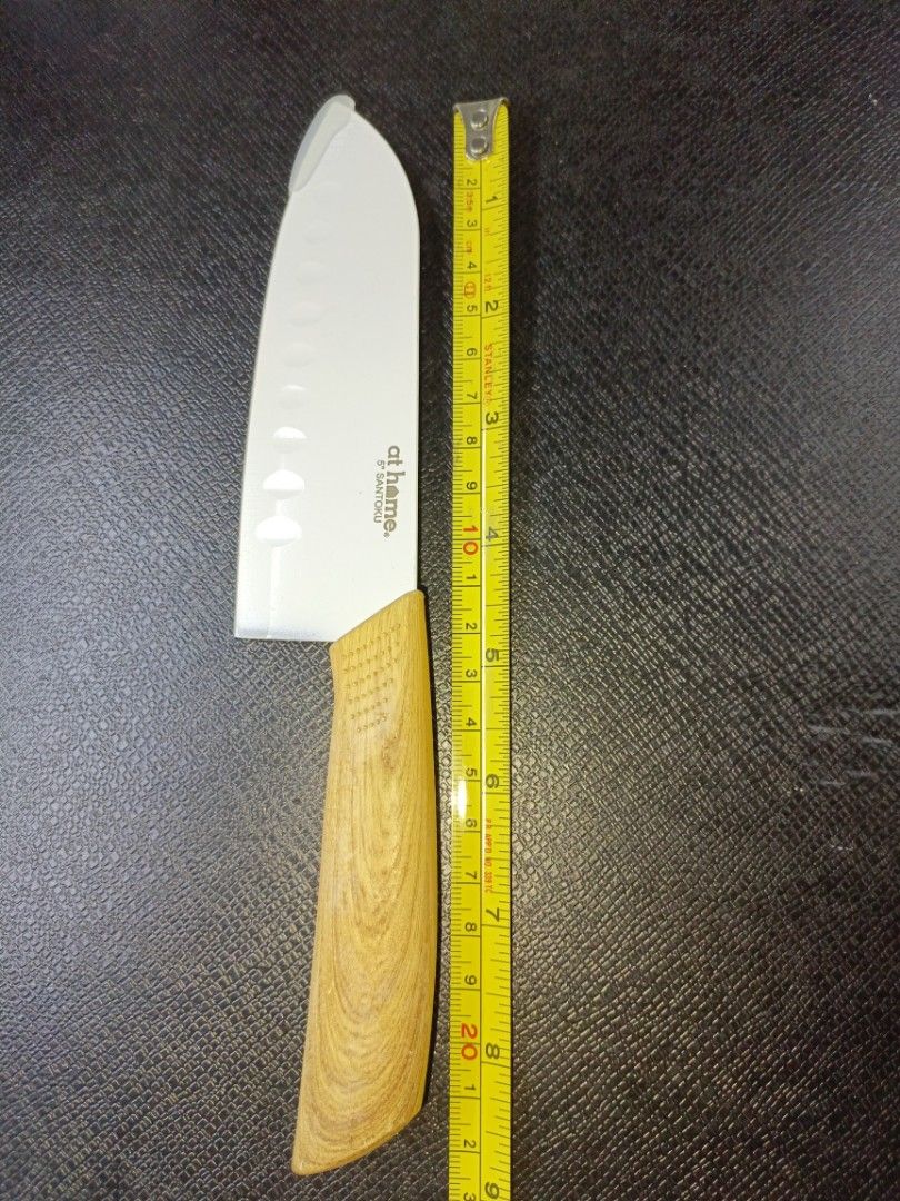 K2: Santoku Knife (Category: Knives & Chopping Boards) located in San Pedro. Submitted by elevens_online_thrift_shop (Listing ID 1443770164, Image 1). Description: 5 inches santoku knife coated with wood handle brand new.