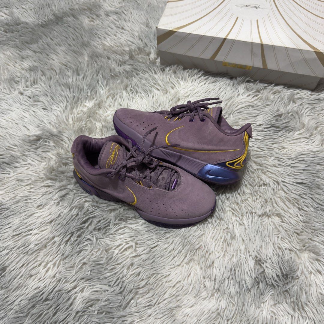 Lebron 21 “Freshwater” (Category: Sneakers) located in Cavite. Submitted by acentials (Listing ID 1443787616, Image 1). Description: Lebron 21 “Freshwater” sz 8.5m / used like new Php 2,998.