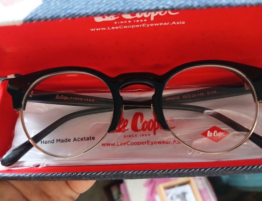 Lee Cooper Eyewear (Category: Sunglasses & Eyewear) located in Quezon City. Submitted by jsnfp (Listing ID 1443743787, Image 1). Description: .
