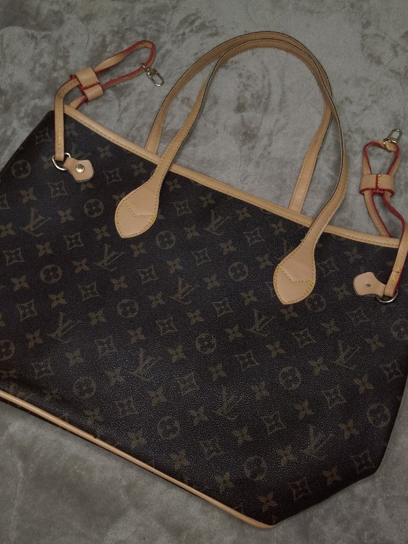 LOIUS VUITTON NEVER FULL MM MONOGRAM (Category: Luxury Bags & Wallets) located in Angeles City. Submitted by recycledcloset2.0 (Listing ID 1443757745, Image 2). Description: LV NVRFULL MM MONOGRAM GOOD CONDITION ISSUE CHECK PICS NO FADES NO CRACKING ON LEATHER 9.8/10.