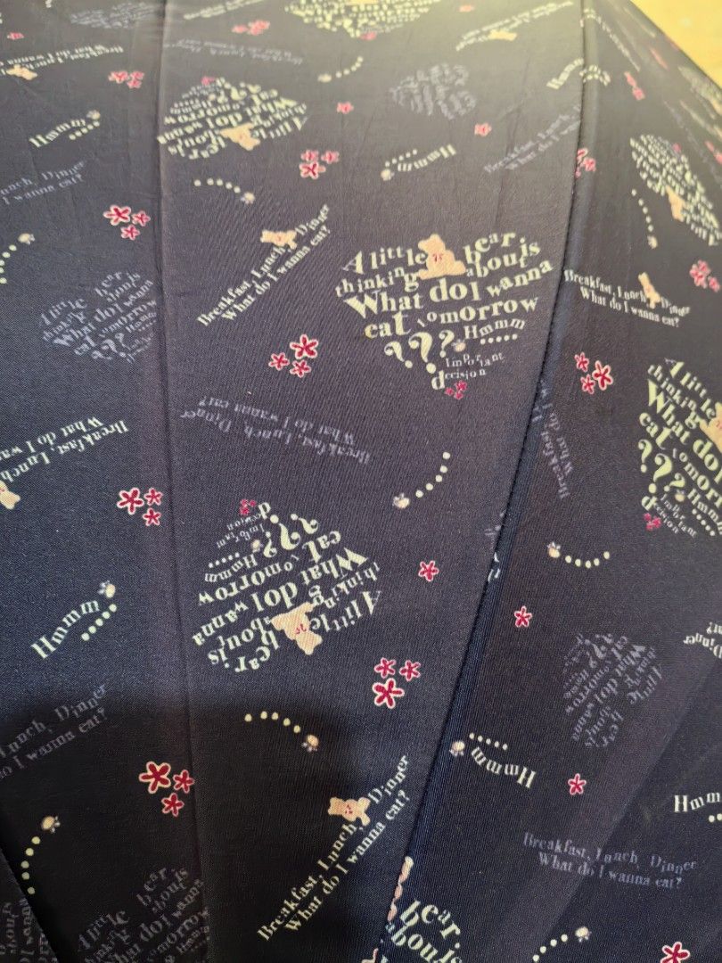 Long Umbrella (Category: Umbrellas) located in Cebu City. Submitted by dudes_villanueva (Listing ID 1443812990, Image 2). Description: Long Umbrella - Dark Blue Heart Pattern 📌 In excellent condition. Size: 58 cm.