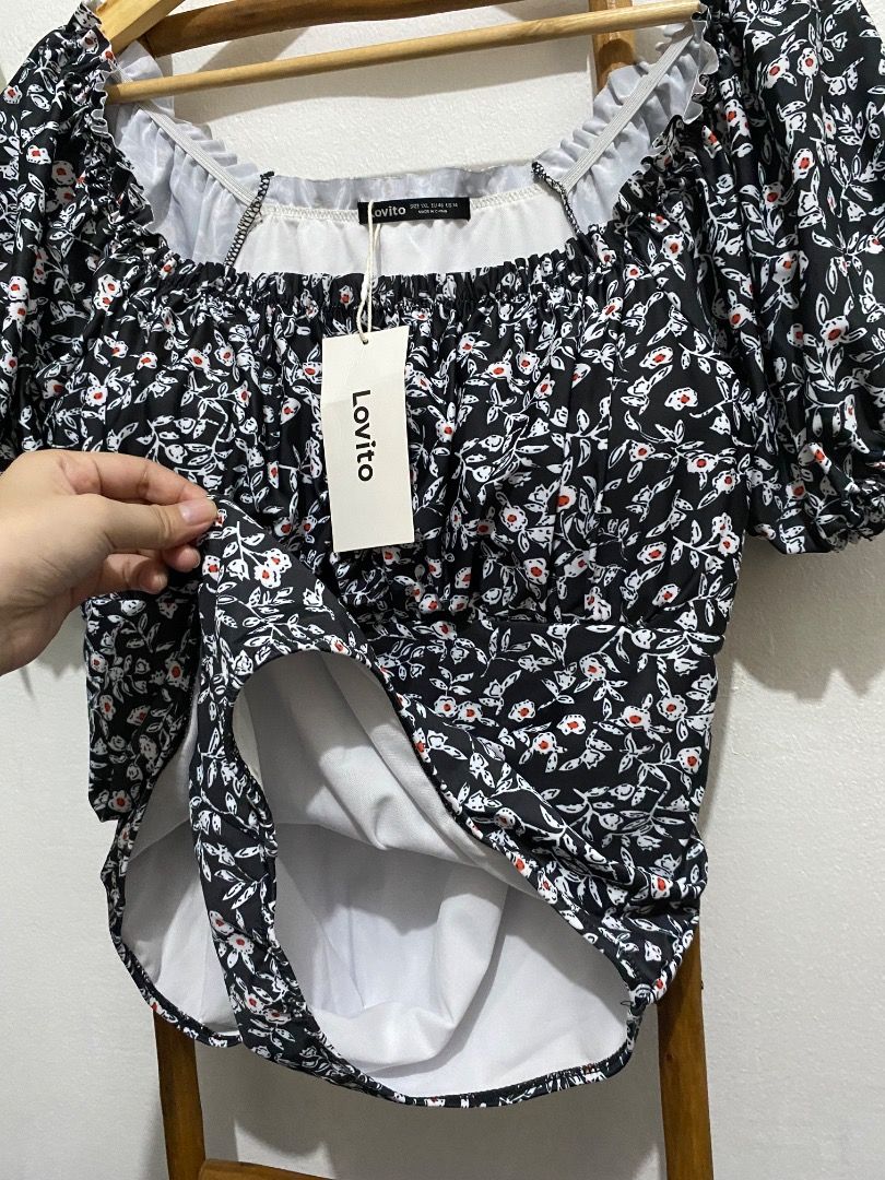Lovito black floral one piece (padded) (Category: Bikinis & Swimsuits) located in Caloocan City. Submitted by barbie0797 (Listing ID 1443854104, Image 3). Description: Brand new With tag L-2XL Brand: Lovito.