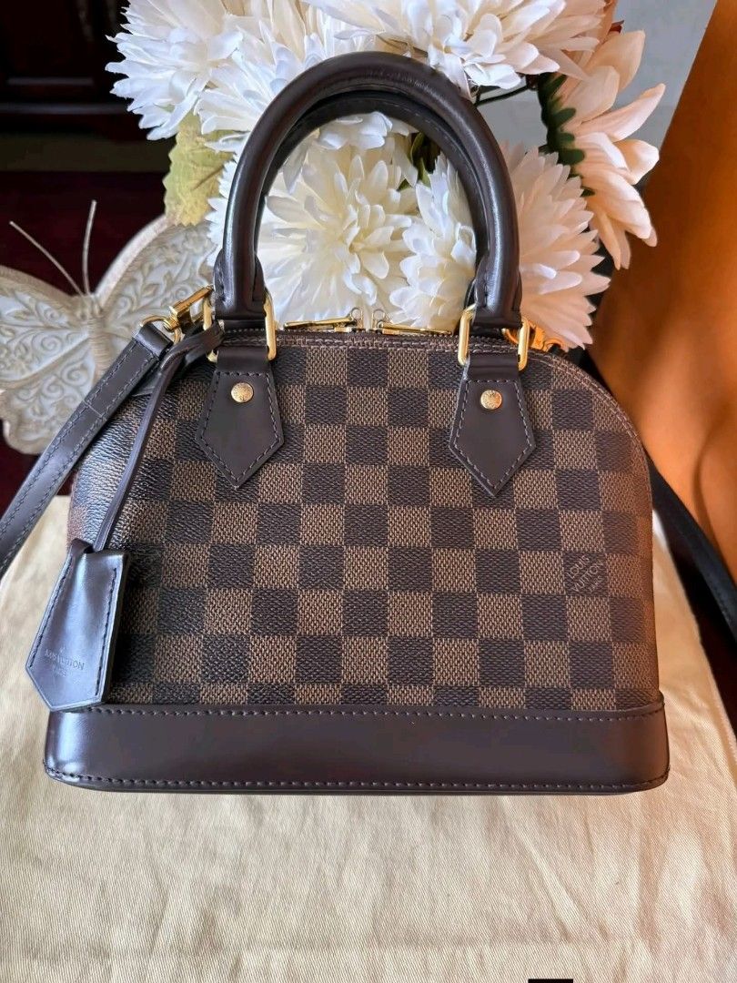 Lv bb Alma (Category: Luxury Bags & Wallets) located in Pateros City. Submitted by twinkle4444 (Listing ID 1439683295, Image 1). Description: Japan pre-loved but almost new.
