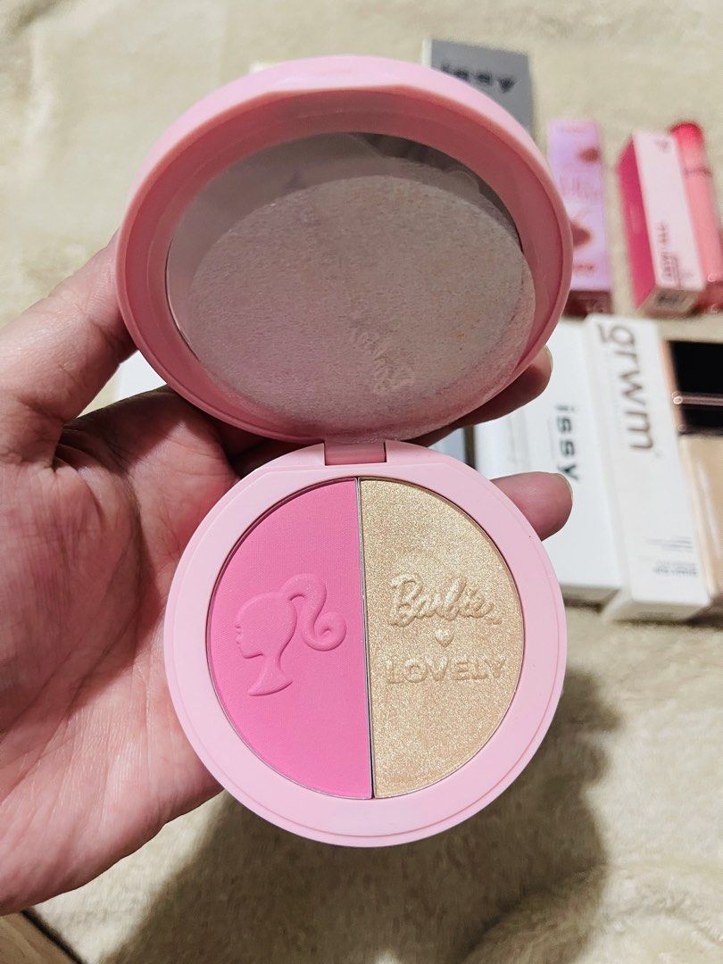 Makeup Bundle (Category: Makeup) located in Quezon City. Submitted by abysyosaaa (Listing ID 1443864537, Image 3). Description: For take all only. For Light - Neutral Undertone Girlies 2027-2028 expiry Pm for the complete description/ shades..