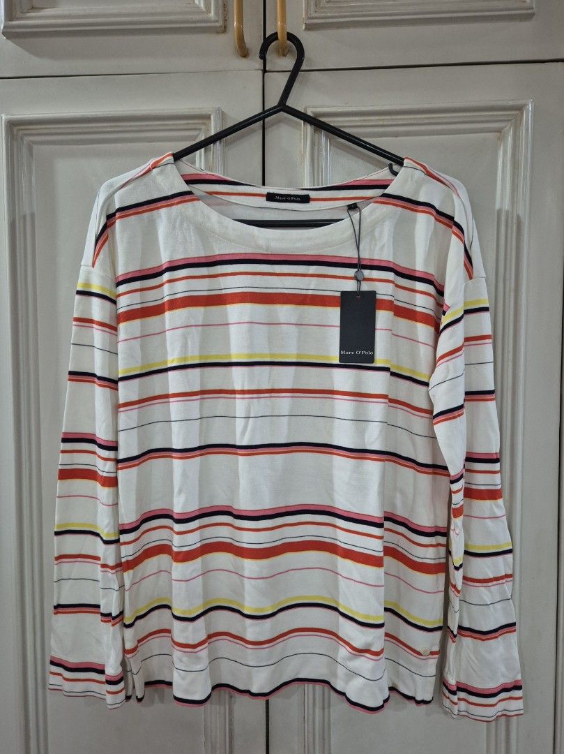 Marc o polo Striped long sleeve Top (Category: Longsleeves) located in Pasay City. Submitted by bbearyoon (Listing ID 1443799498, Image 1). Description: Brand New Small on tag can fit Medium loose but the armpit holes are for small to medium frame. Dm for any questions😊.