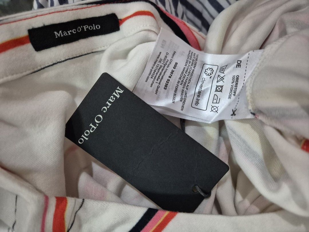 Marc o polo Striped long sleeve Top (Category: Longsleeves) located in Pasay City. Submitted by bbearyoon (Listing ID 1443799498, Image 3). Description: Brand New Small on tag can fit Medium loose but the armpit holes are for small to medium frame. Dm for any questions😊.