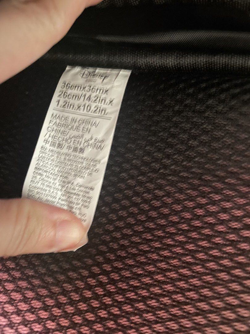 MARIE laptop or ipad bag (Category: Laptop Bags & Sleeves) located in Cagayan de Oro. Submitted by loriiitan (Listing ID 1443762805, Image 3). Description: From MINISO in excellent condition 36 x 3 x 26 cm location: Cagayan de Oro City DM me..
