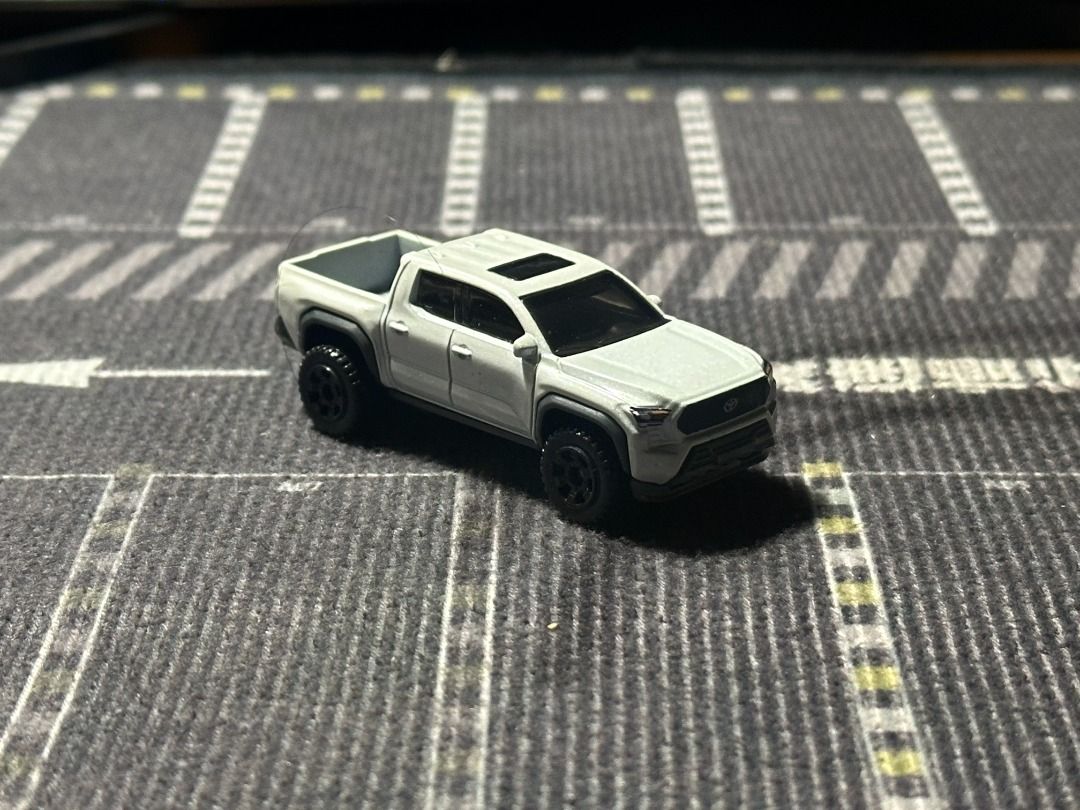 Matchbox Toyota Tacoma (Category: Vehicle & Diecast Models) located in Balagtas. Submitted by bookplug_ph (Listing ID 1443782967, Image 2). Description: Matchbox Diecast Loose Mint.