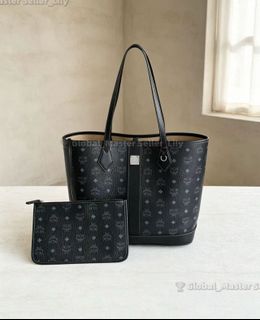 (Category: ) located in . Submitted by fashion.luxe (Listing ID 1443855266, Image 1). Description: .