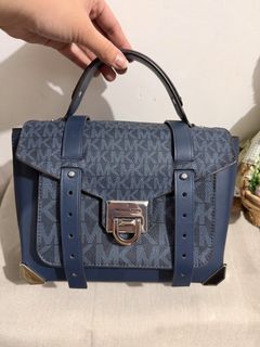 (Category: ) located in . Submitted by VethClosetPH (Listing ID 1443829753, Image 1). Description: .