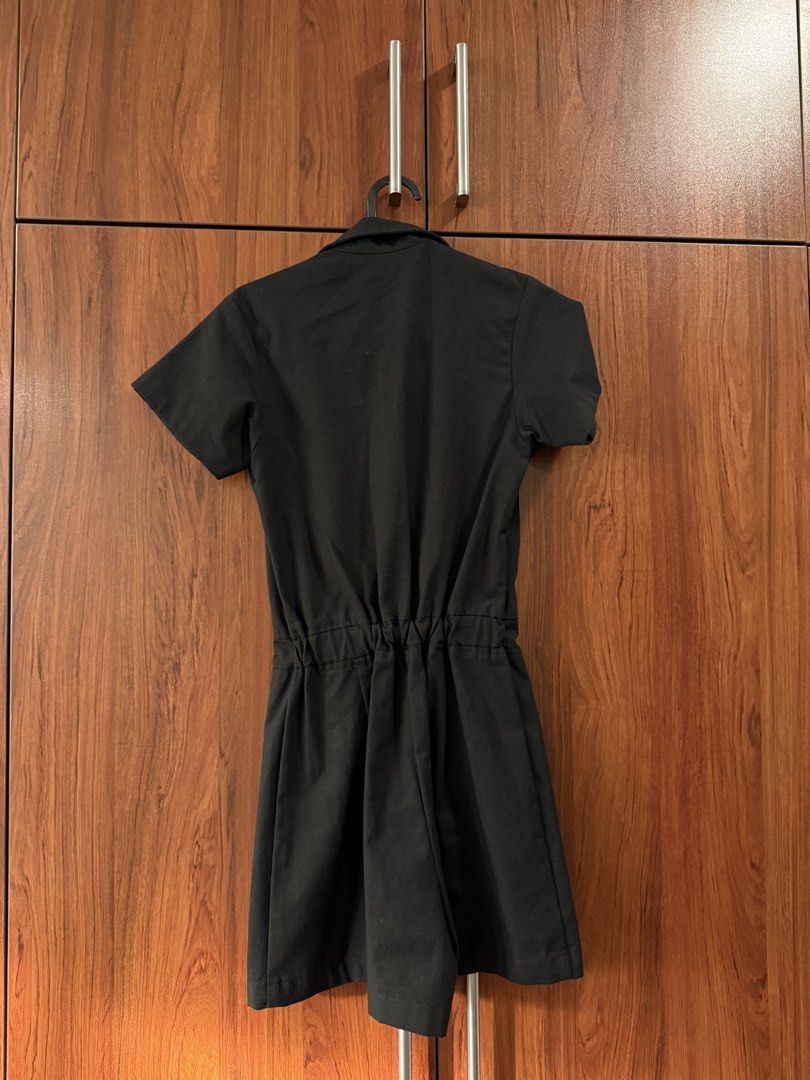 Miu The Label Fits U Good Romper XS (Category: Rompers) located in Quezon City. Submitted by closetcute (Listing ID 1443830979, Image 2). Description: Zipper front closure Elasticated waist at the back Two front pockets Worn twice.