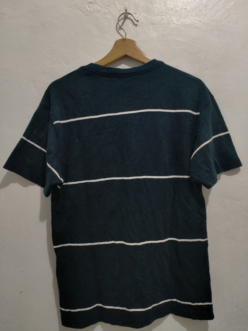 NIKE ACG STRIPE SHIRT (Category: Formal Shirts) located in Pili. Submitted by janrypalmerodelima (Listing ID 1443891347, Image 2). Description: NIKE ACG STRIPE SHIRT DIMES: 18.5x27 CONDITION: VERY GOOD COLOR RATE: 9.5/10 ISSUE: NONE.