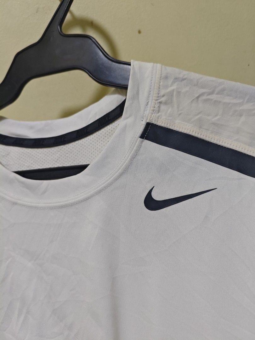 Nike Dri Fit Classic Men Tshirt (Category: Activewear) located in Baguio. Submitted by jayjay_apparel01 (Listing ID 1443893670, Image 3). Description: Nike Dri Fit Classic Men Tshirt Color Rate 9.5/10 No Flaws Complete Tags Dri Fit Tela Machine Washed Size Medium Dimes 20 Width 28 Length Price P299.