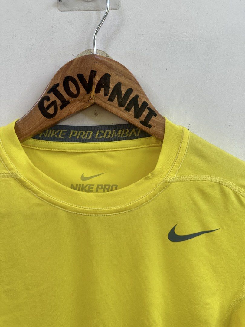 Nike Pro Combat Cool Dri-FIT compression shirt (Category: Activewear) located in Ozamiz City. Submitted by quick_done_deals (Listing ID 1443742094, Image 2). Description: 🛒 ** Nike Pro Combat Cool Dri-FIT compression shirt ** 💛 💯 Excellent Condition 📐 Dimes: L26xW16 stretchable (M) 🔍 Issue: None 🎨 Color Rate: 9.5 / 10.