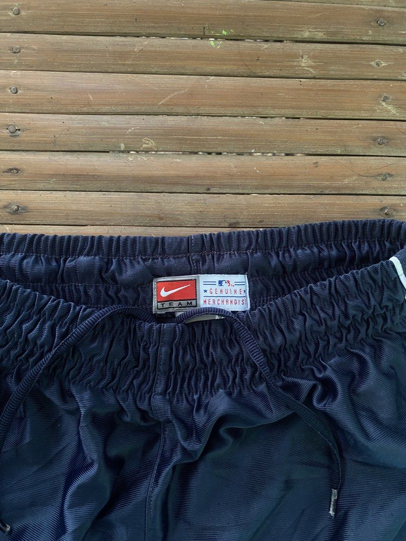 Nike team shorts (Category: Babies & Kids Fashion) located in Digos. Submitted by oldtuff_ (Listing ID 1443738378, Image 2). Description: waist: 11 length: 19 leg opening:10 color rate:9/10 for kids ages 8-12yrsold no issue Good to asnew condition .