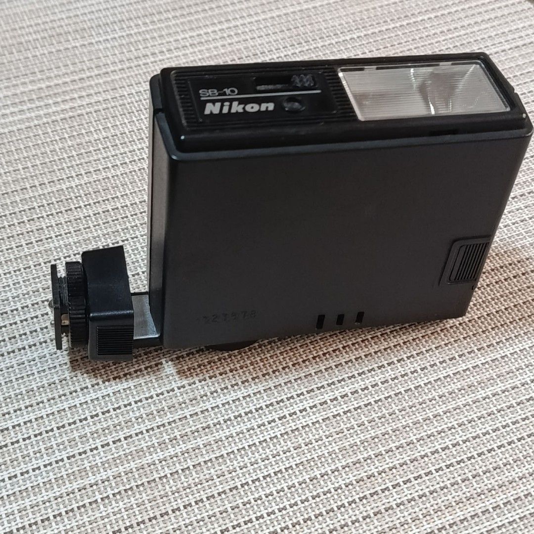 Nikon SB10 Flash for Nikon FM FE EM etc. (Category: Flashes) located in Las Pinas. Submitted by 84vintage (Listing ID 1443719126, Image 2). Description: The perfect flash to pair with your Nikon FM, FE and EM. Tested working with Auto modes. Video of the flash working for sure buyers only. Actual photos posted. Please examine them carefully as they are part of the description. --📌 MUST READ Before Dealing with us 📌-- ⚠️Price is posted. No lowba