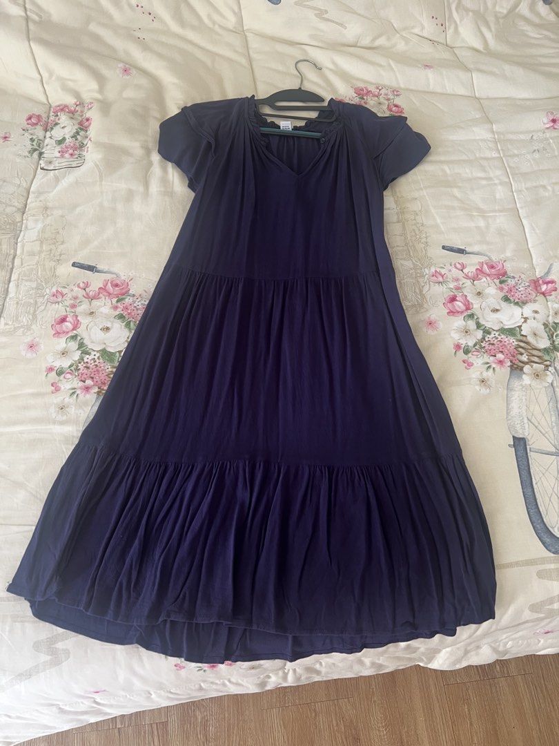 Old Navy Dresses (Category: Dresses) located in Manila. Submitted by jo_str (Listing ID 1443747249, Image 1). Description: Pre- loved Old Navy Dresses Size XS 450 each Take all 1200.