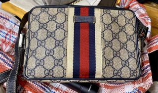 (Category: ) located in . Submitted by luxurycollectionhouse (Listing ID 1443894787, Image 1). Description: .