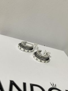 (Category: ) located in . Submitted by mycloset2025 (Listing ID 1443795145, Image 1). Description: .