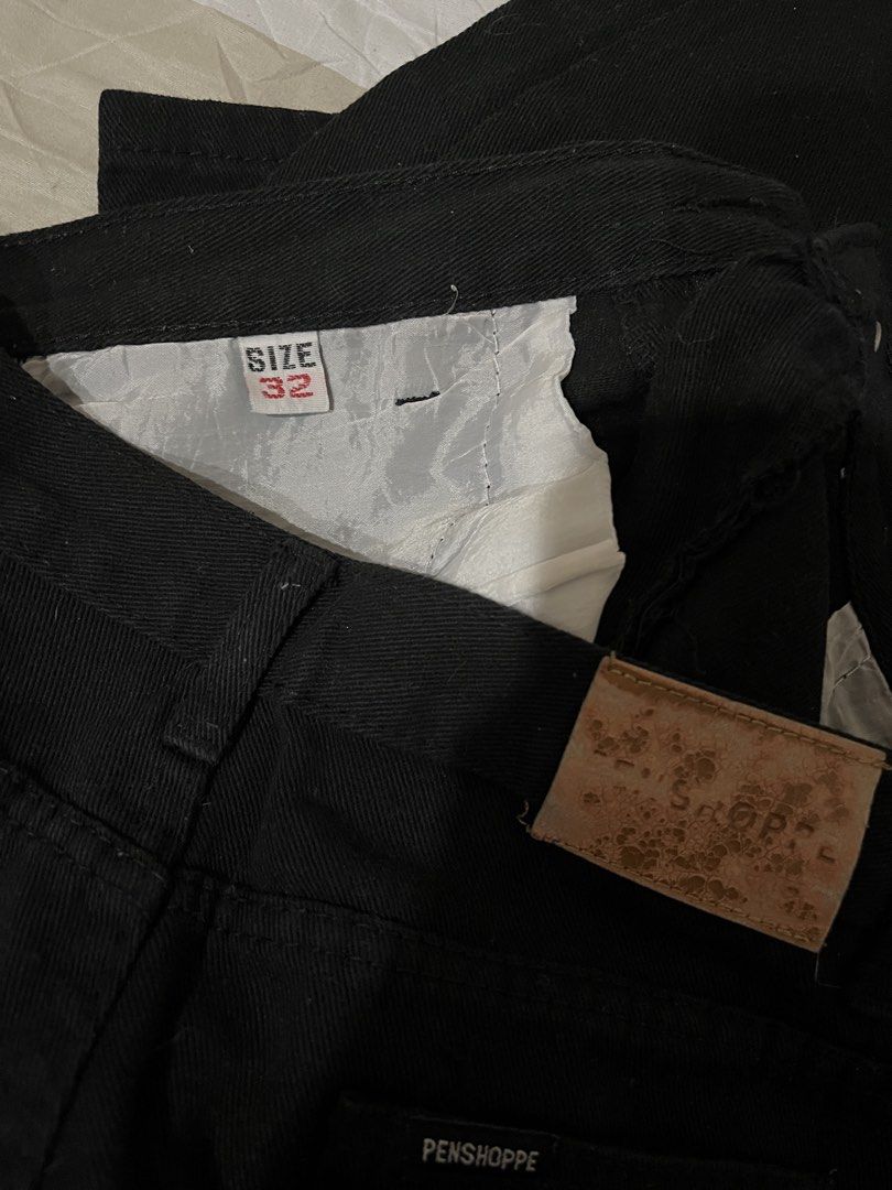 PENSHOPPE Black Ripped Jeans Size 32 (Category: Jeans) located in Pasig City. Submitted by kkumachoel (Listing ID 1443896512, Image 3). Description: Ripped Jeans — size 32 — well used (see pics) 📦: sdd / jnt / meet up around Pasig 💵: gcash / bank transfer (bpi, gotyme, maribank) 📍pref. location for meet up: SM East, Bridgetowne, or Choice Market .
