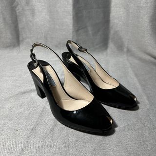 (Category: ) located in . Submitted by bakatzy_secondhand_garments (Listing ID 1443703303, Image 1). Description: .