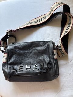 (Category: ) located in . Submitted by take2mnl (Listing ID 1443800621, Image 1). Description: .