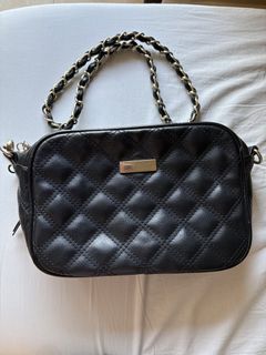 (Category: ) located in . Submitted by take2mnl (Listing ID 1443800087, Image 1). Description: .