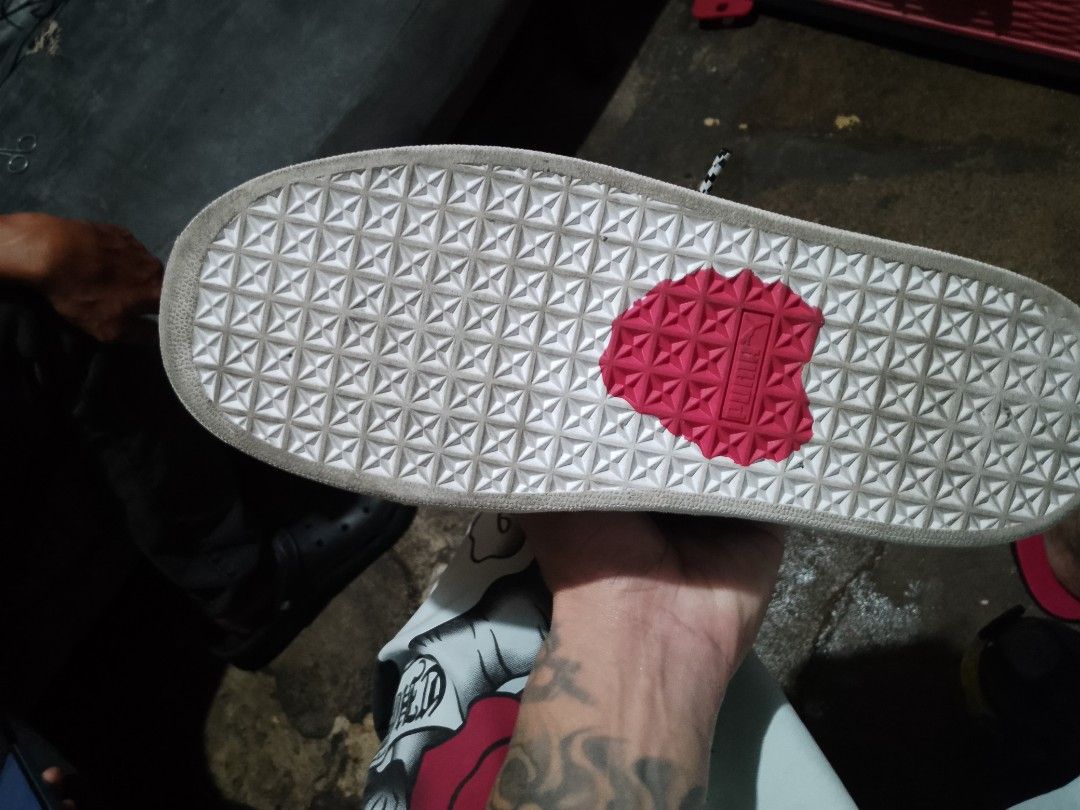 Puma suede ferrari xl (Category: Sneakers) located in Mandaluyong City. Submitted by villaluzraymond38 (Listing ID 1443824682, Image 3). Description: once palang nagamit 2,5k nego.