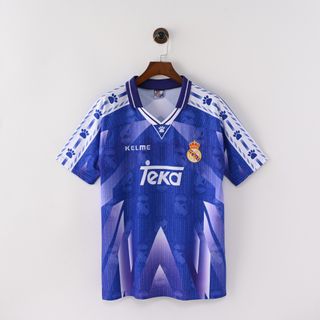 (Category: ) located in . Submitted by calcio_sport_jersey (Listing ID 1443900555, Image 1). Description: .