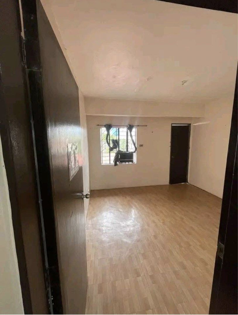 Sangla tira Pasay city (Category: Apartments & Condos) located in Manila. Submitted by SB323 (Listing ID 1443818208, Image 2). Description: 2!years contract .