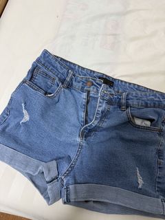 (Category: ) located in . Submitted by iheartyou99 (Listing ID 1443866321, Image 1). Description: .