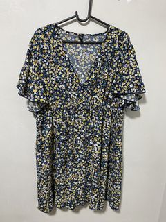(Category: ) located in . Submitted by thickandthrifty (Listing ID 1443909909, Image 1). Description: .