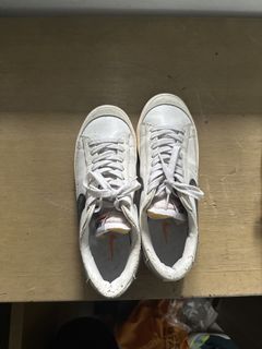 (Category: ) located in . Submitted by snkrstore.sg (Listing ID 1443802978, Image 1). Description: .