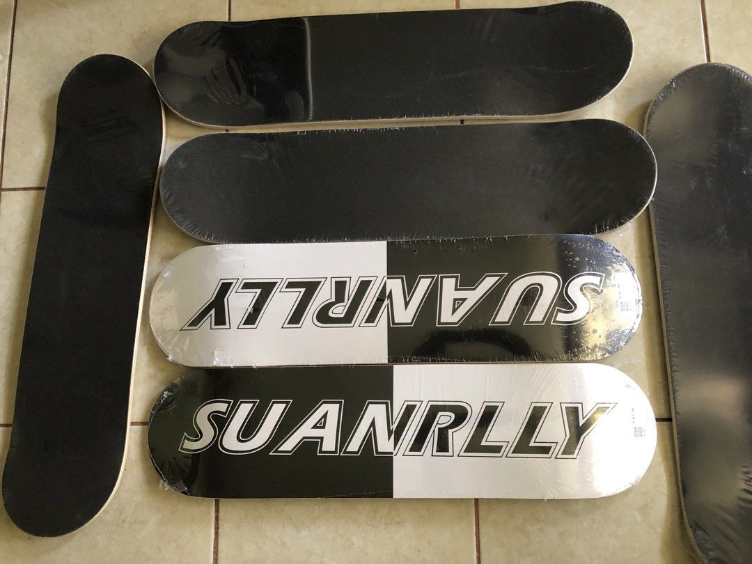 Skate board deck (Category: Skates, Rollerblades & Scooters) located in Malabon City. Submitted by wtpickies (Listing ID 1443857094, Image 1). Description: 300 per pc.
