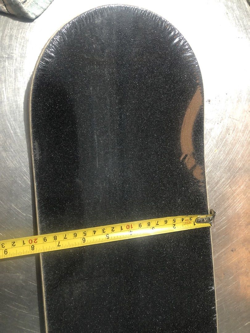 Skate board deck (Category: Skates, Rollerblades & Scooters) located in Malabon City. Submitted by wtpickies (Listing ID 1443857094, Image 3). Description: 300 per pc.