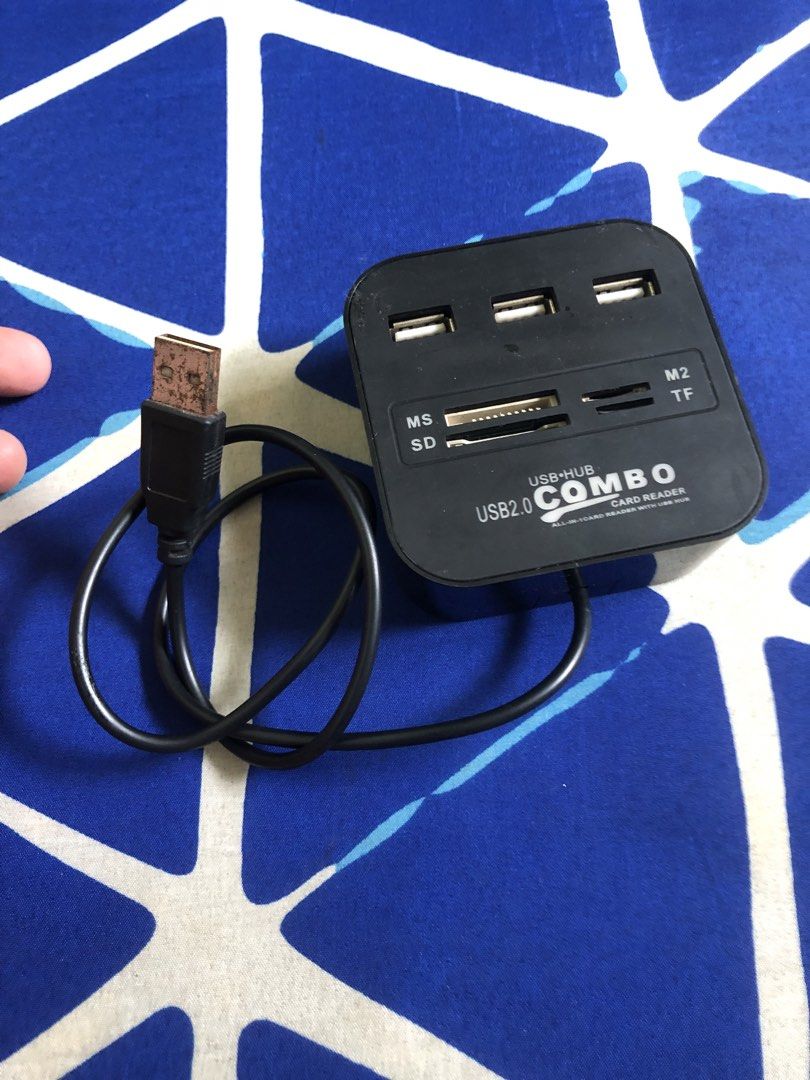 Smart card reader usb hub combo (Category: Other Accessories) located in Quezon City. Submitted by markgolveo (Listing ID 1443719357, Image 1). Description: Smart card reader usb hub combo.