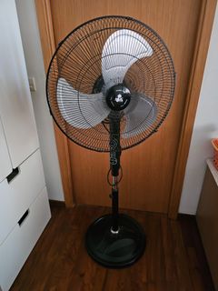 (Category: ) located in . Submitted by sak1234 (Listing ID 1443762842, Image 1). Description: .
