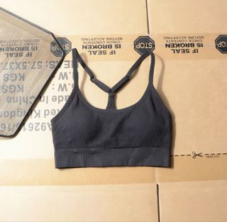 （分類：）位於 。 由 dpttt 提交（商品編號 1443877415，圖片 1）。簡介： 。