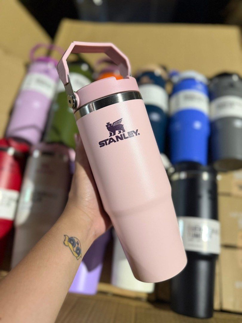 Stanley Quencher H2.0 Flowstate Tumbler 40oz (Category: Water Bottles & Tumblers) located in Manila. Submitted by bautistasa98034 (Listing ID 1443904883, Image 2). Description: Stanley flip 30oz - limited colors Og quality / mabigat quality 599 only.
