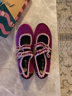 (Category: ) located in . Submitted by sarahia (Listing ID 1443703755, Image 1). Description: .