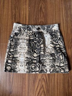 (Category: ) located in . Submitted by closetcute (Listing ID 1443753963, Image 1). Description: .