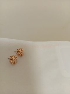 （分類：）位於 。 由 goddessbb2019 提交（商品編號 1443888000，圖片 1）。簡介： 。