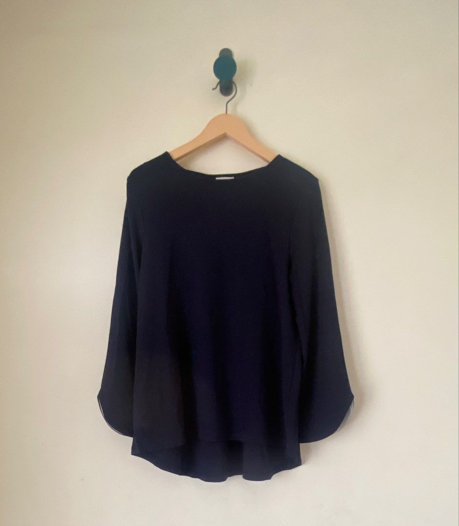 UNIQLO GU Dark Blue Top (Category: Longsleeves) located in Puerto Princesa. Submitted by finewearco (Listing ID 1443780759, Image 2). Description: Size on Tag : L Armpit laid flat : 20 inches Length : 25 inches 📌 Fixed Price ❕1 DAY RESERVATION ONLY PAYMENT: ✅Gcash ✅BPI SHIPPING OPTIONS: ✅ starts at 80 J&T Thanks.