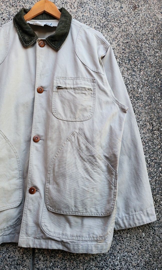 Vintage 80s LL Bean Barn Coat Field Core Jacket (Category: Coats, Jackets and Outerwear) located in Davao. Submitted by st333tcartel (Listing ID 1443762863, Image 2). Description: Medium Length 30.6 Width 26.