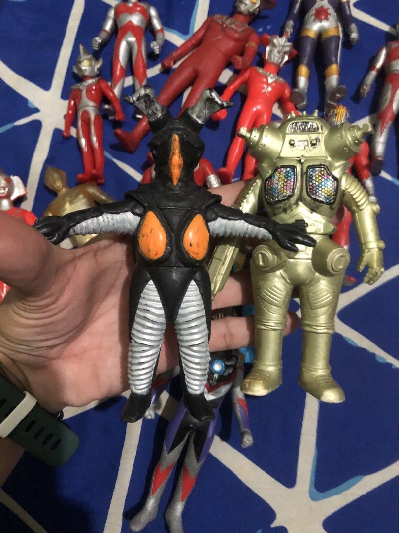Vintage japan action figures lot set bundle (Category: Figurines & Statues) located in Quezon City. Submitted by markgolveo (Listing ID 1443831319, Image 2). Description: Vintage japan action figures lot set bundle.